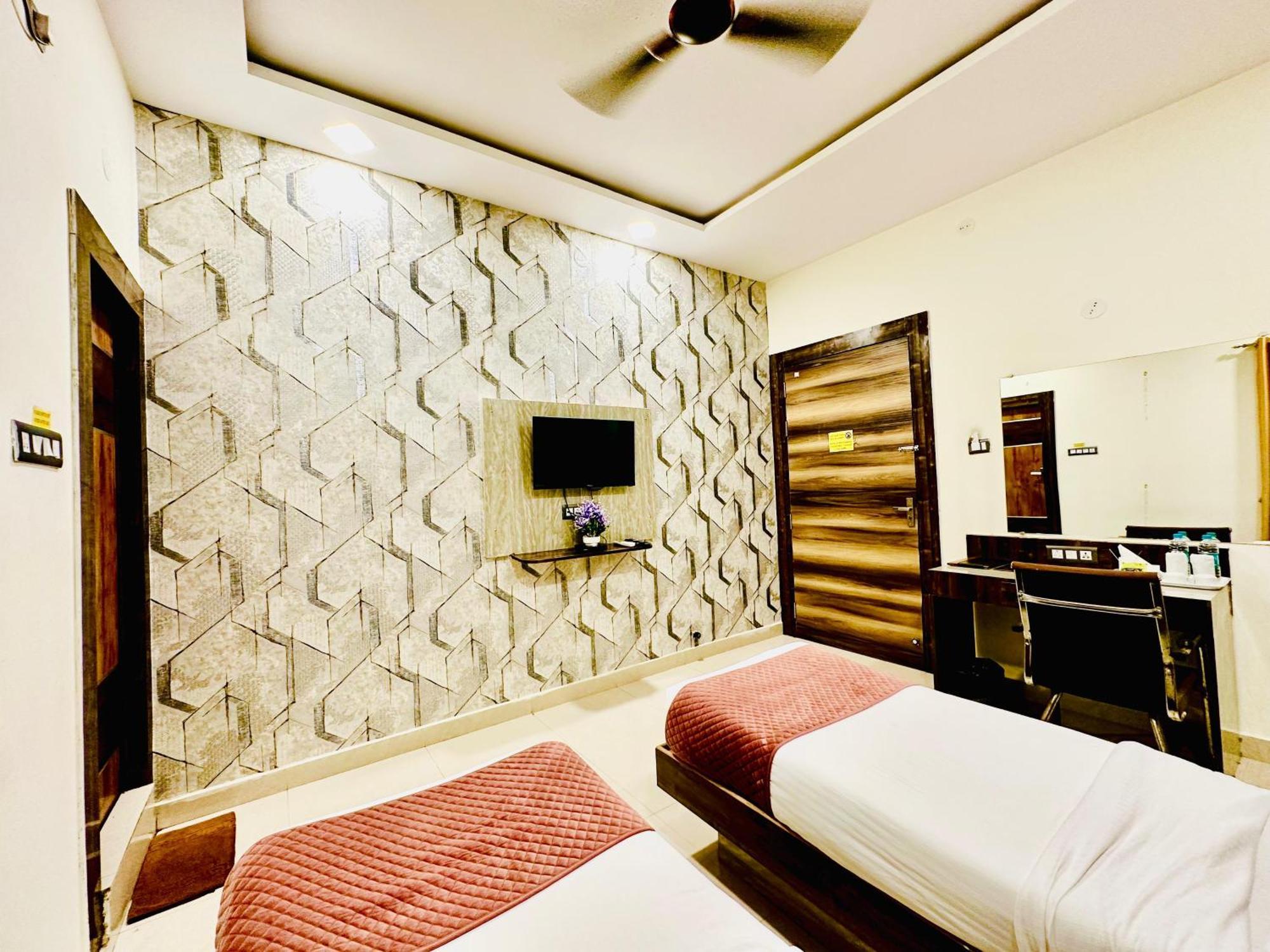 Hotel Sky International- Airport Zone Hyderabad Shamshabad Ngoại thất bức ảnh